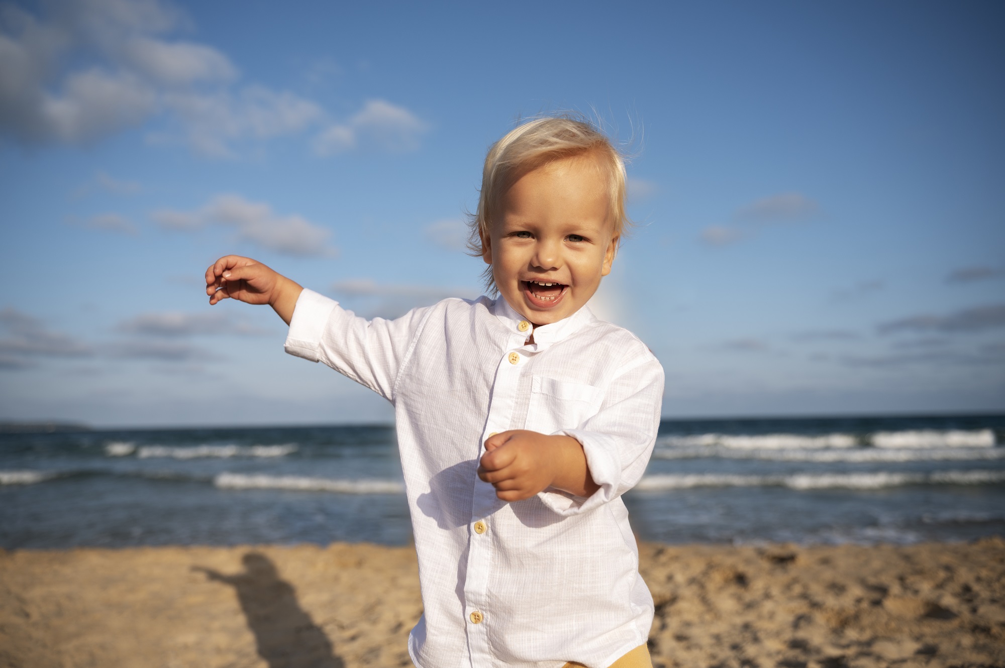 baby-boy-beach-sunset